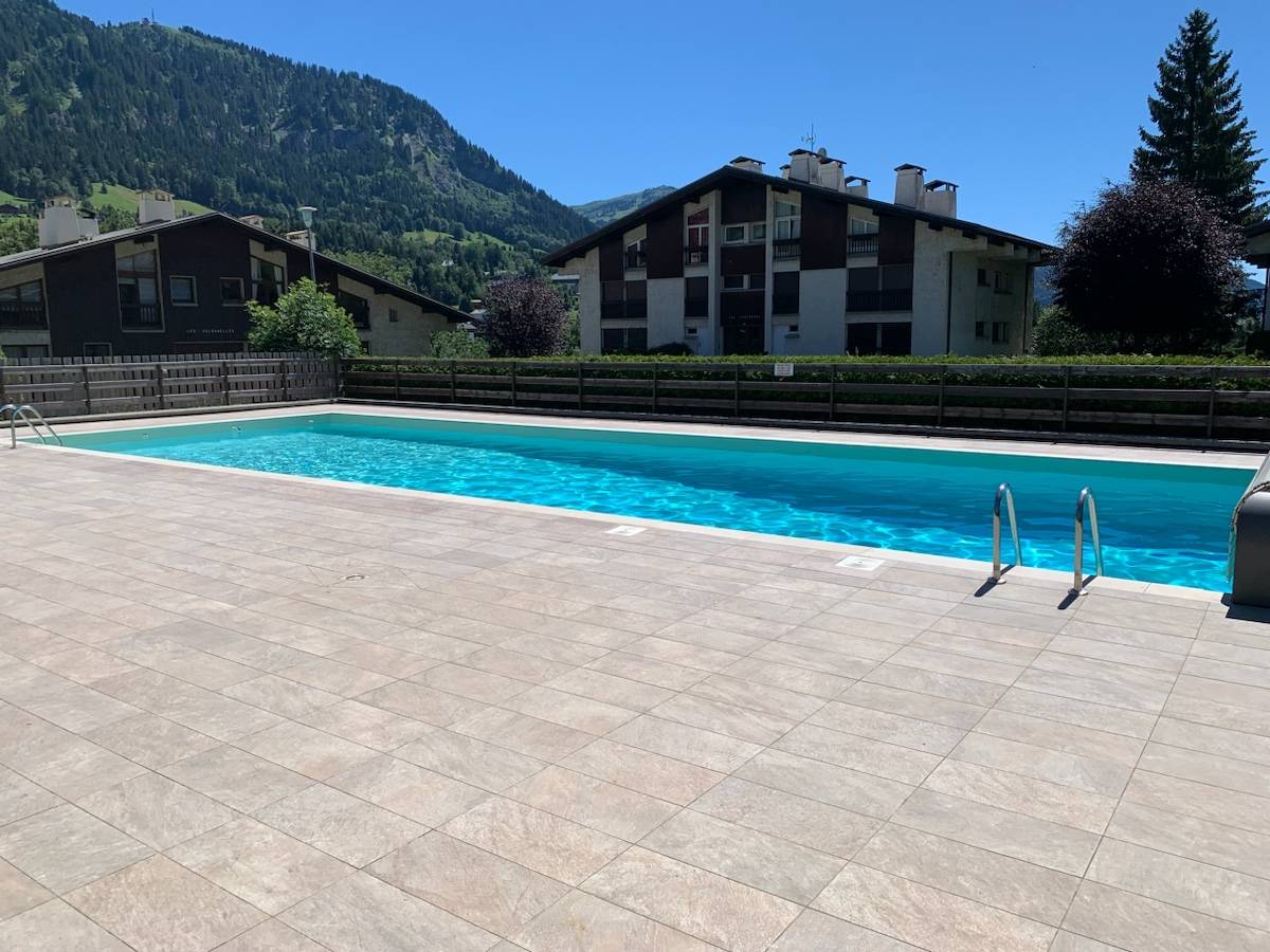 Loue appartement dans domaine privé bucolique à Megève avec piscine chauffée et tennis - 6 couchages