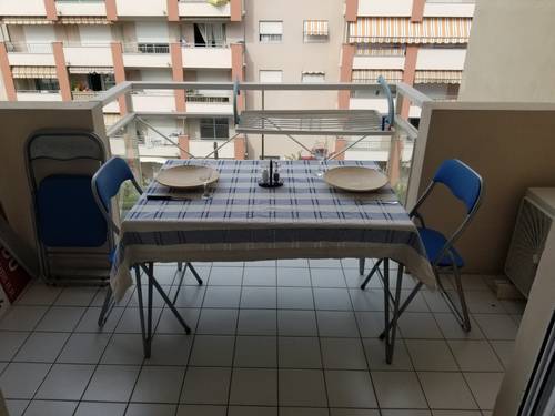 Loue studio 25m², totalement rénové, Nice (06)