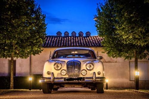 Loue voiture ancienne avec chauffeur Bordeaux