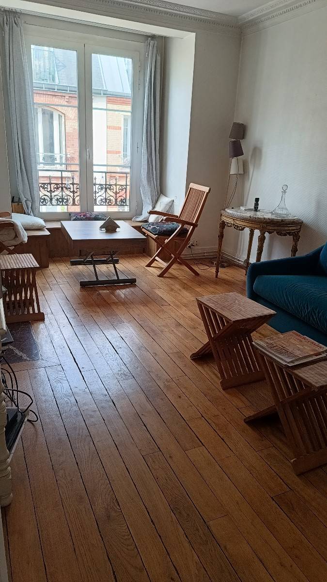 Loue appartement F2 44m² avec parking - 4 couchages à Paris 14ème métro Alésia