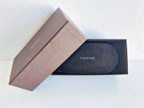 Vends étui de lunettes Tom Ford état neuf marron
