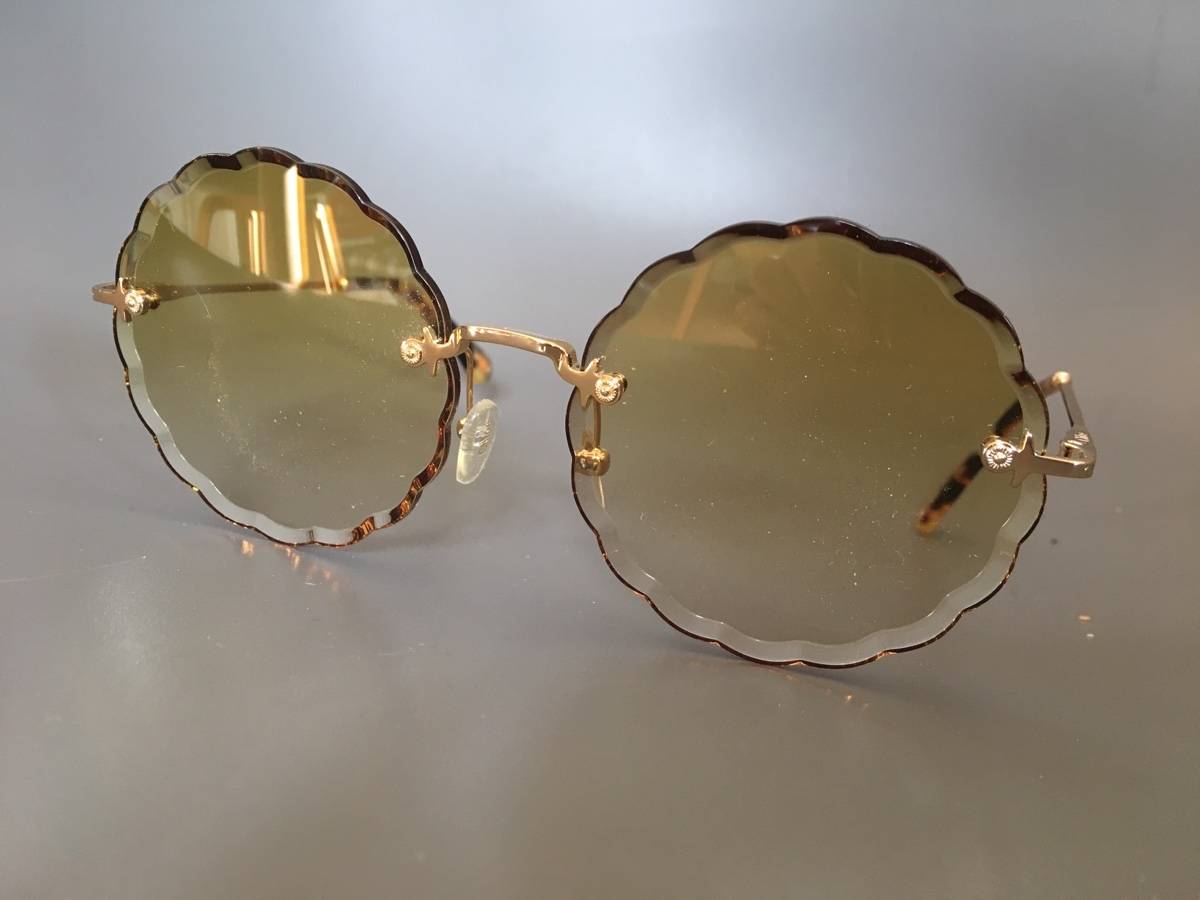 Vends lunettes de soleil Chloé