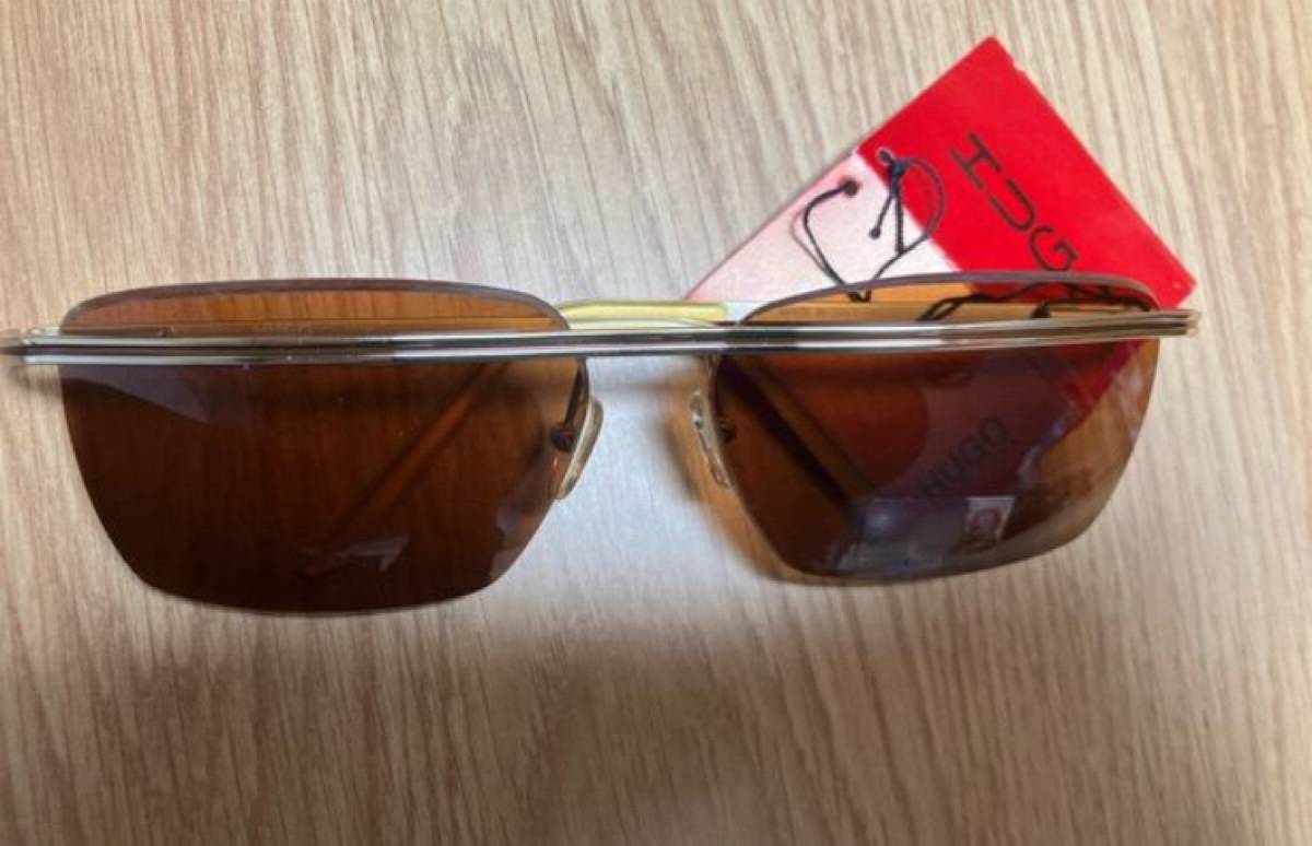Lunettes de soleil design Hugo Boss neuf avec étiquette