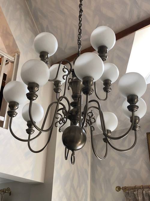 Lustre géant