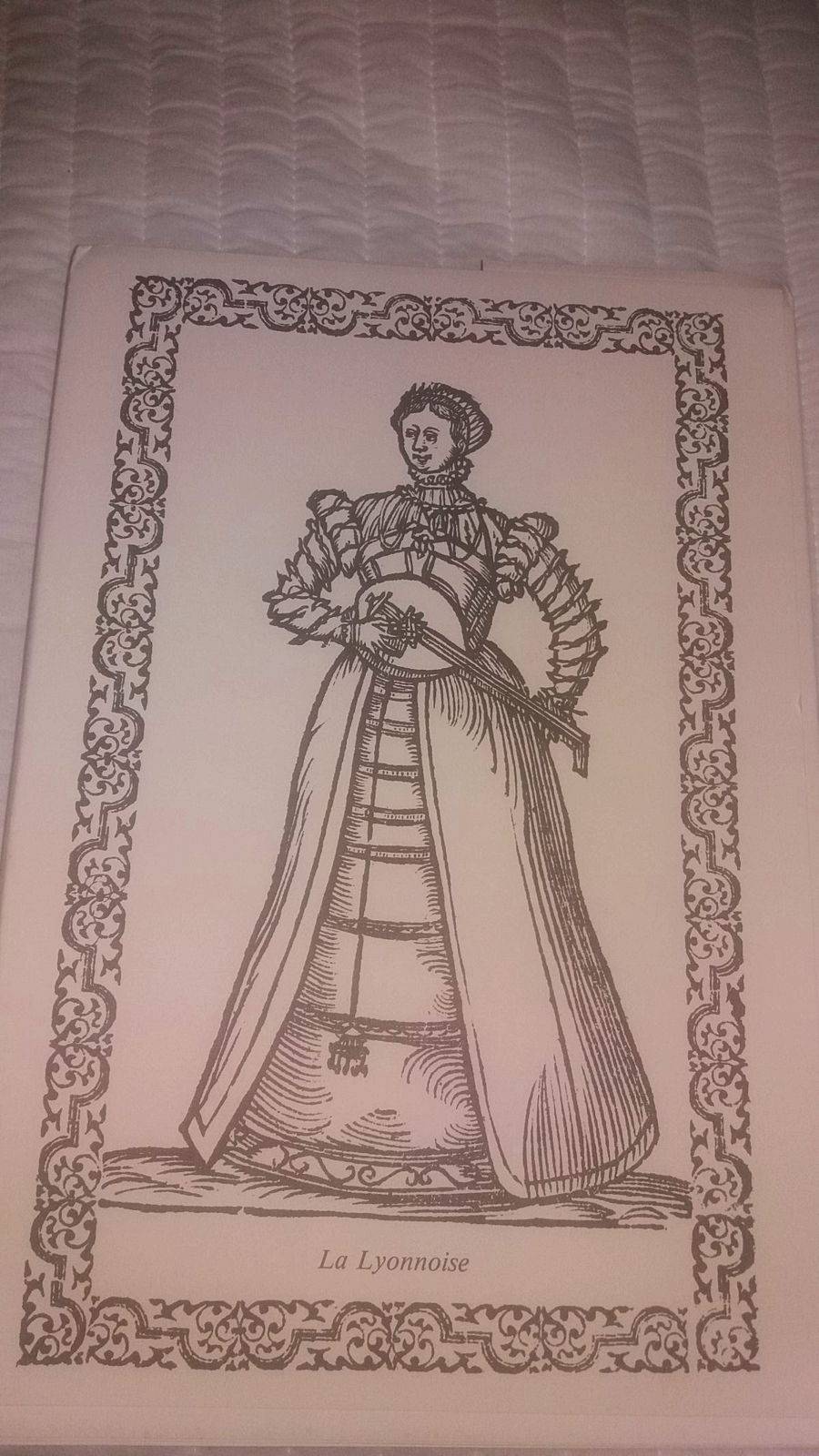 Vends Reproduction Ouvrage La Lyonnoise On Gens De Confiance Vends Reproduction Ouvrage La Lyonnoise On Gens De Confiance