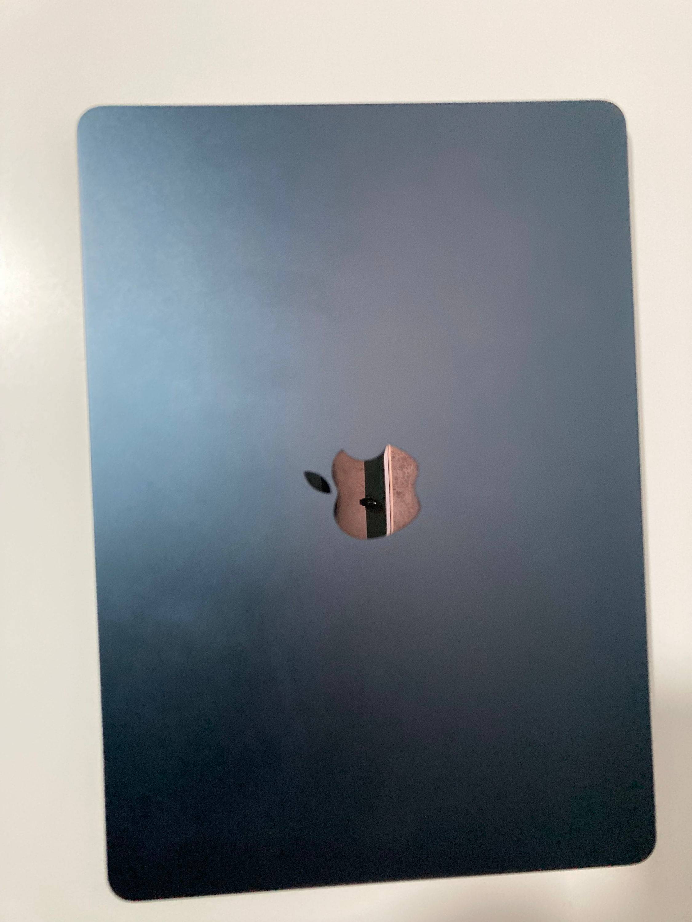 Vends MacBook Air M3 8 Go (96% batterie)
