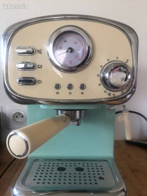 Machineà expresso design rétro, remise en main propre et à venir chercher sur place
