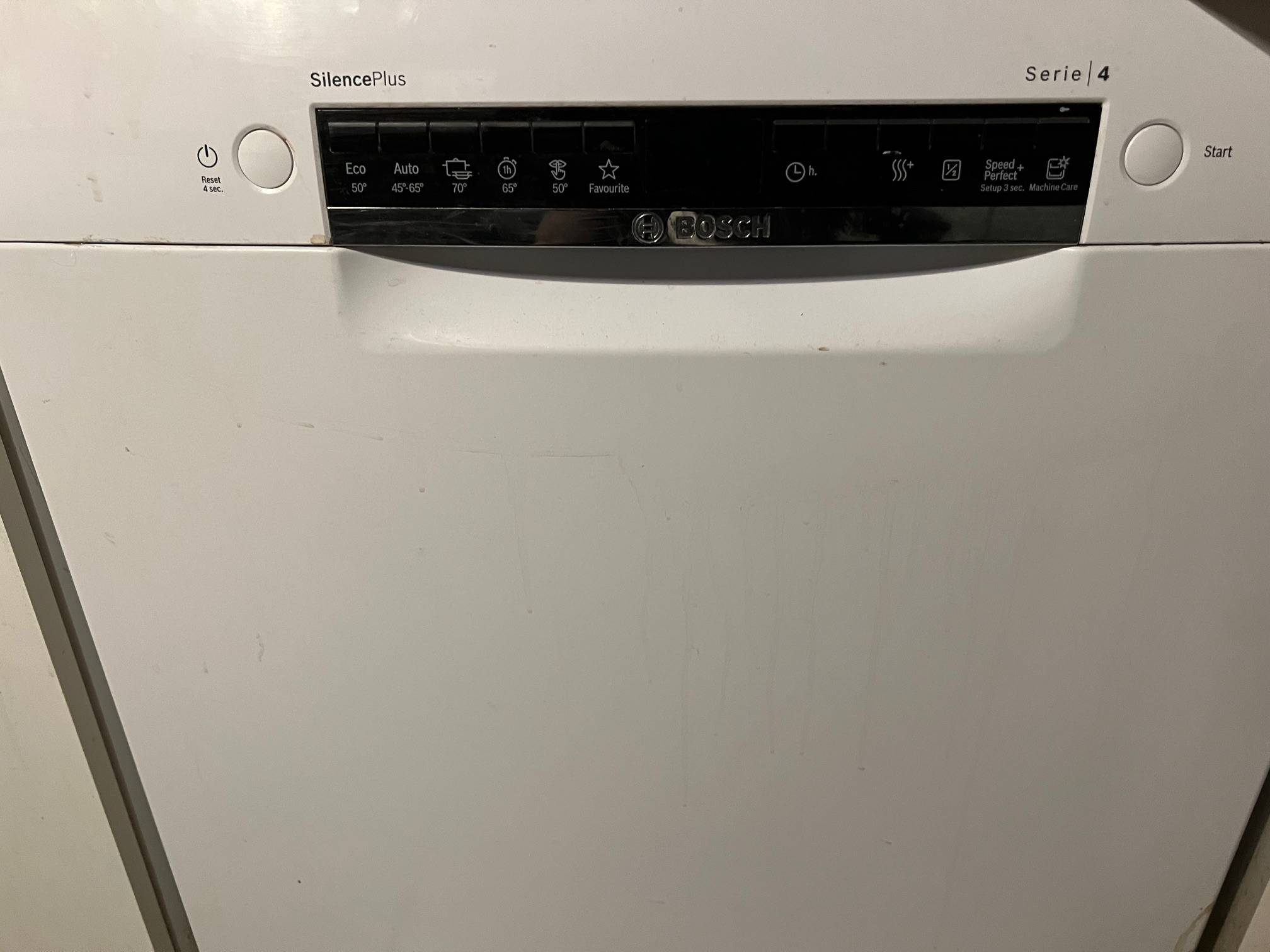 Machine à laver la vaisselle Bosch Silence Plus achetée en 2022 sur Gens de Confiance