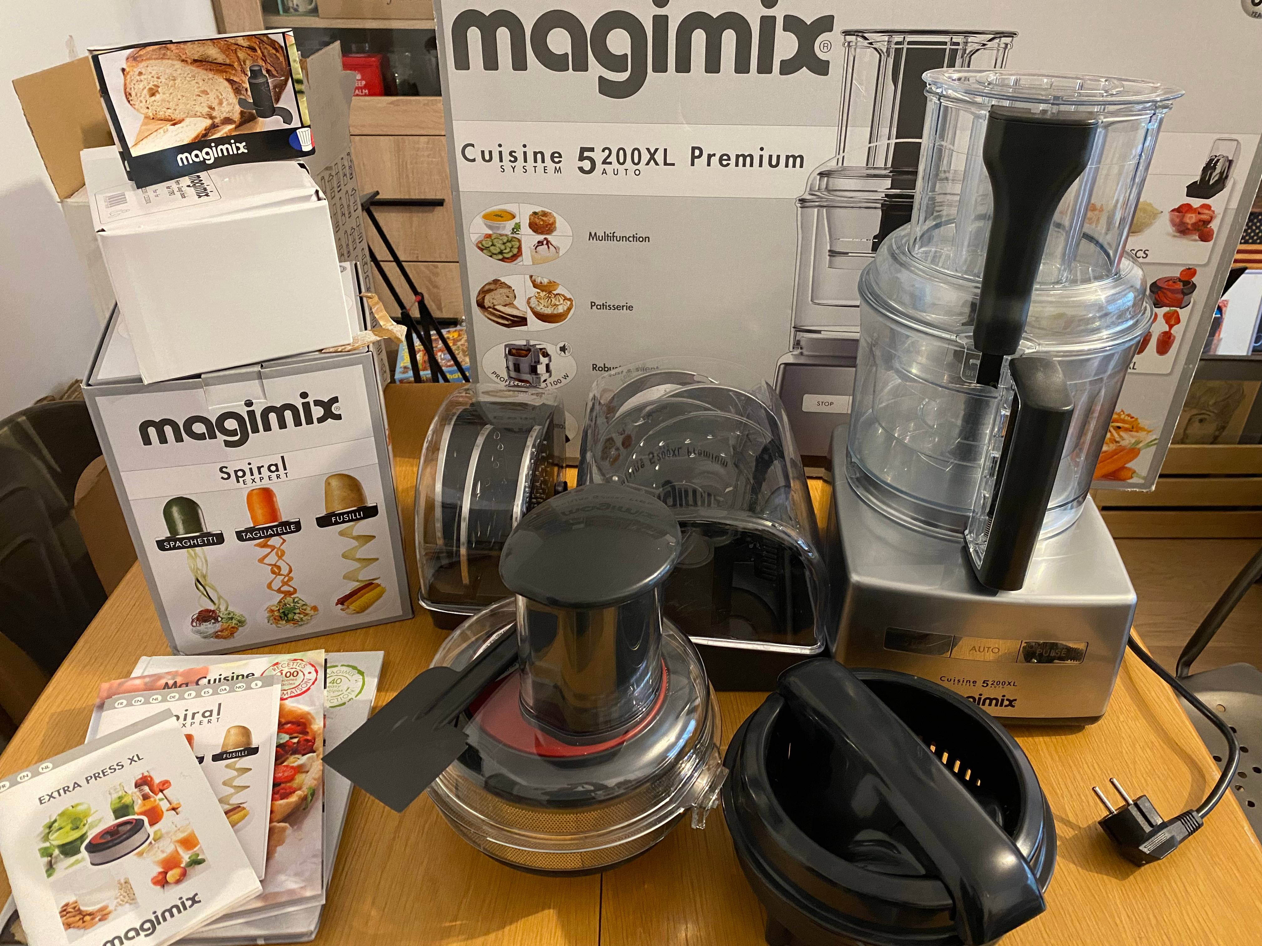 Magimix Robot Complet 5200 XL premium Chrome Mat avec presse agrume