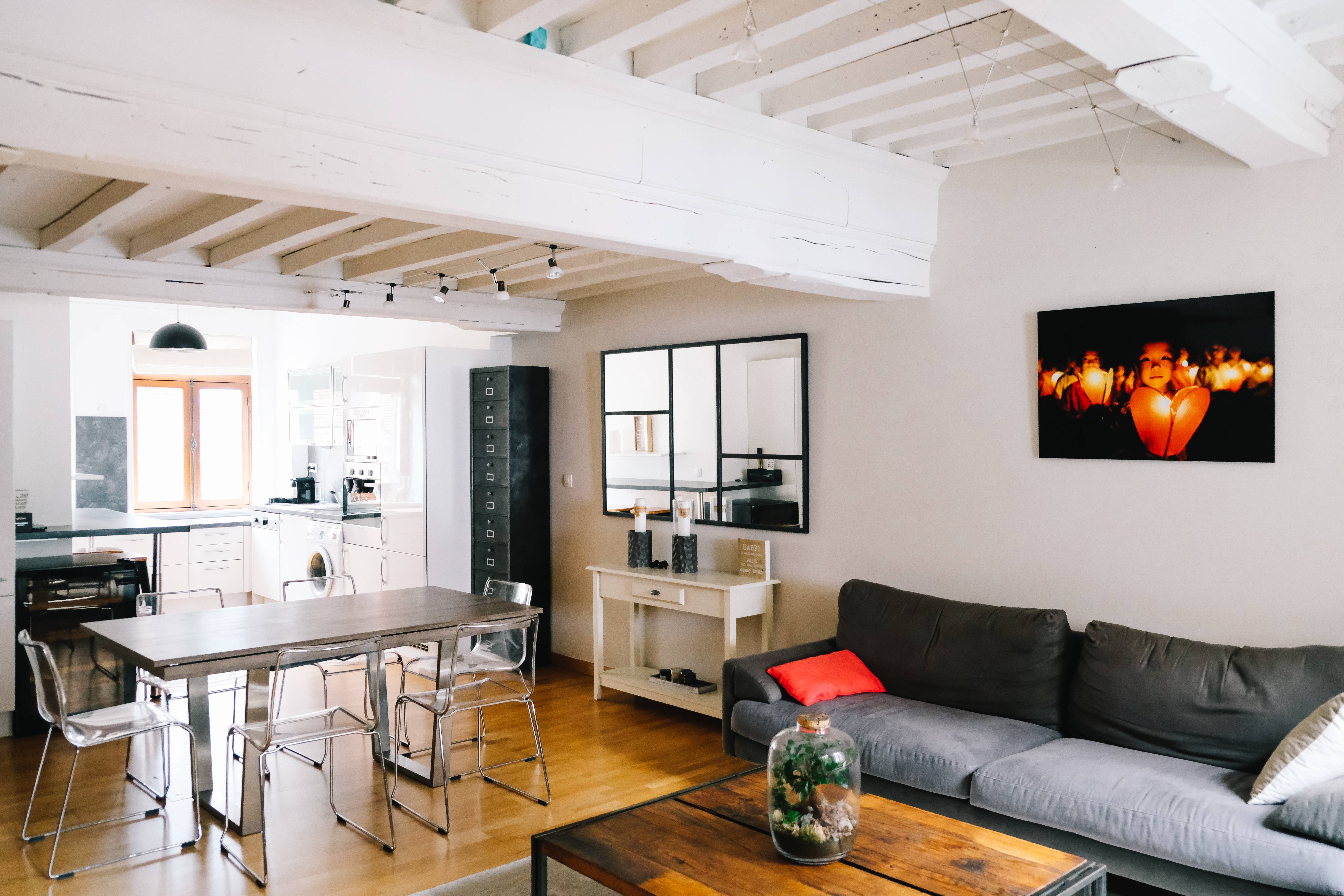 Loue Magnifique duplex de 100m² au coeur de Lille - 2 chambres - proche gare et accès transport en commun