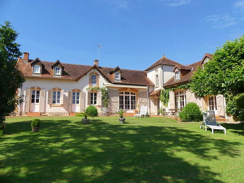 Loue maison magnifique 300m² - 13 couchages à Digoin (71)