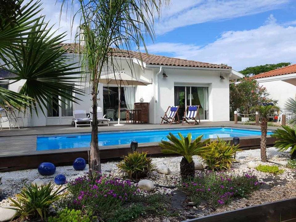 Loue villa nichée dans un écrin de verdure à 500m du centre de Capbreton - 8 couchages