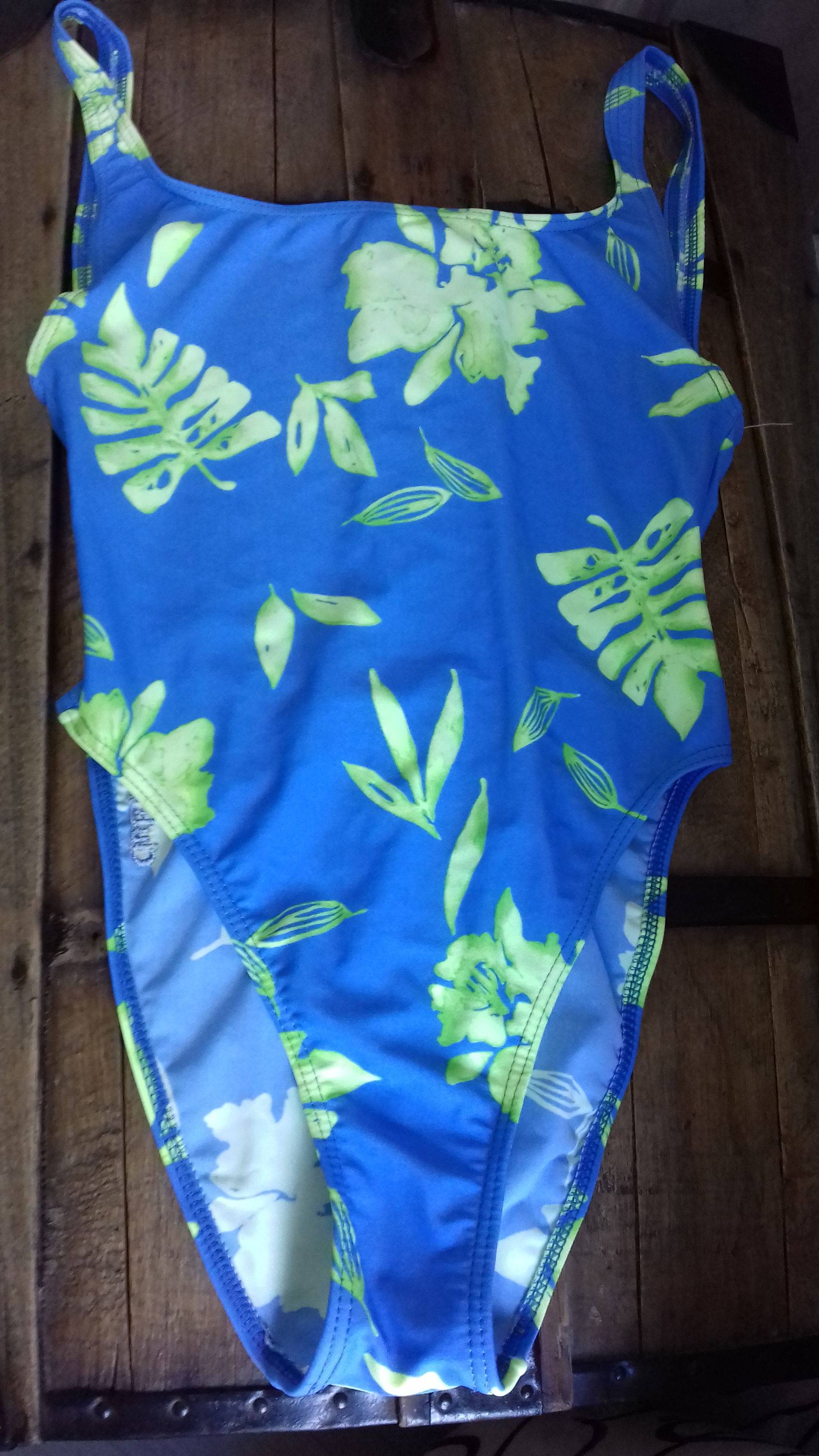 Maillot de bain 1 pièce club med taille 2 neuf