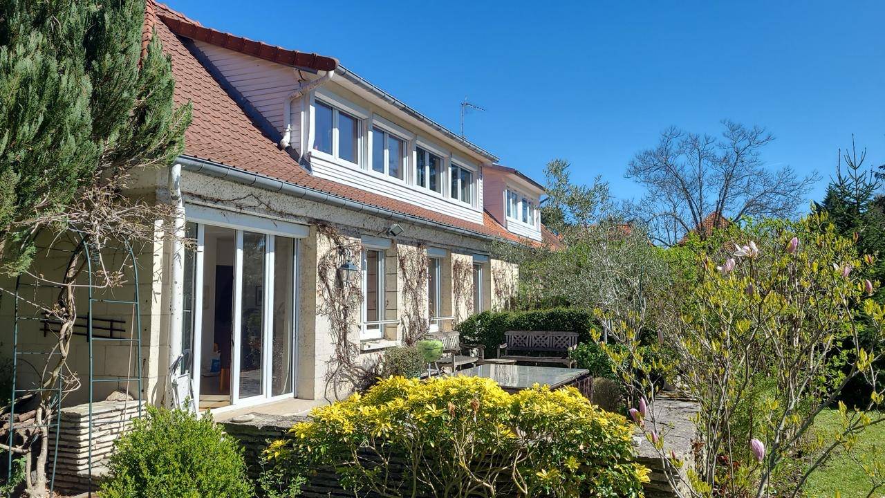 Loue maison dans la verdure, Proche de Paris, Versailles, Haras de Jardy et Stade Français