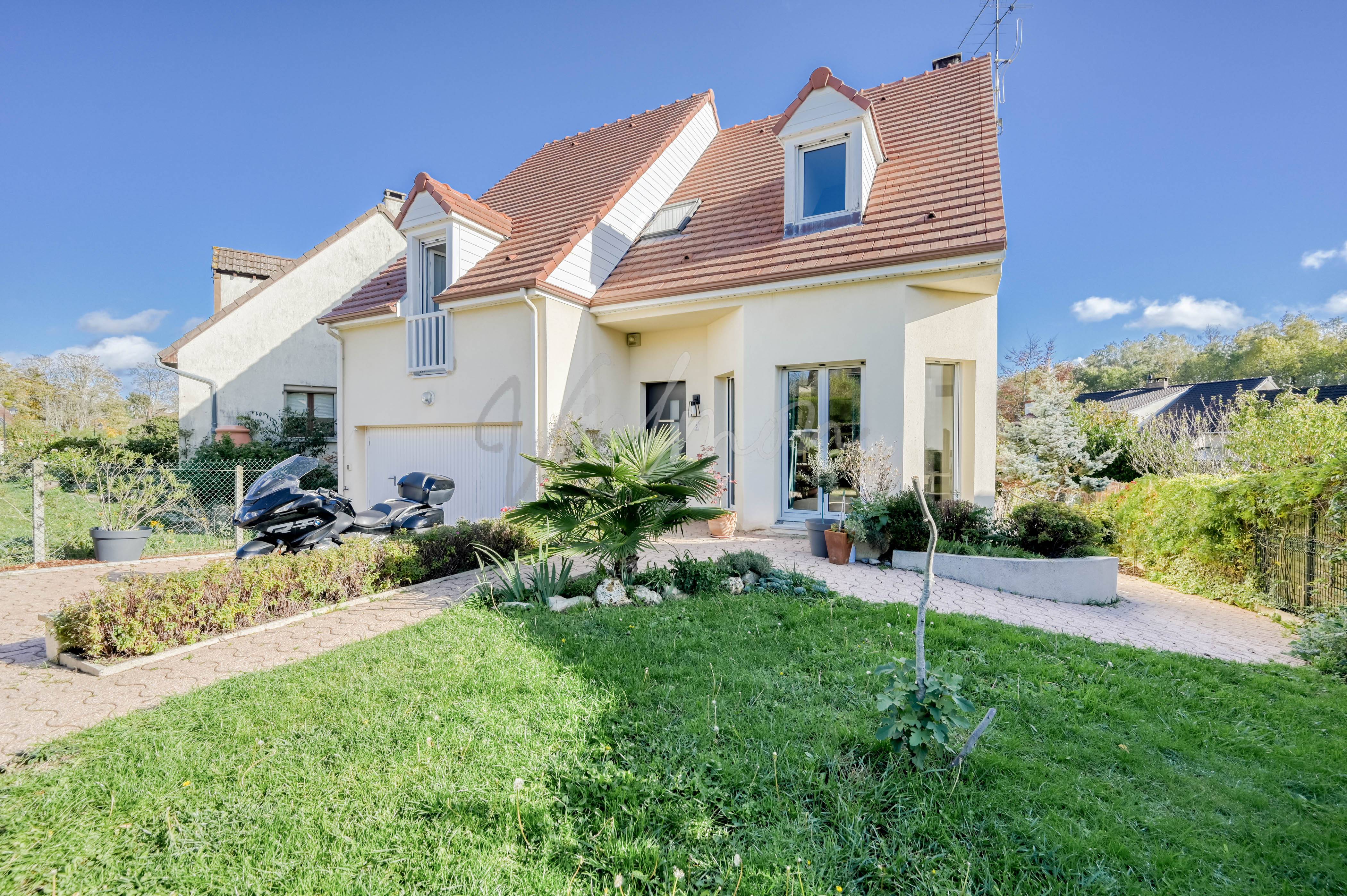 Vends Maison d’architecte (78340) 5 chambres 157m² - Les Clayes-sous