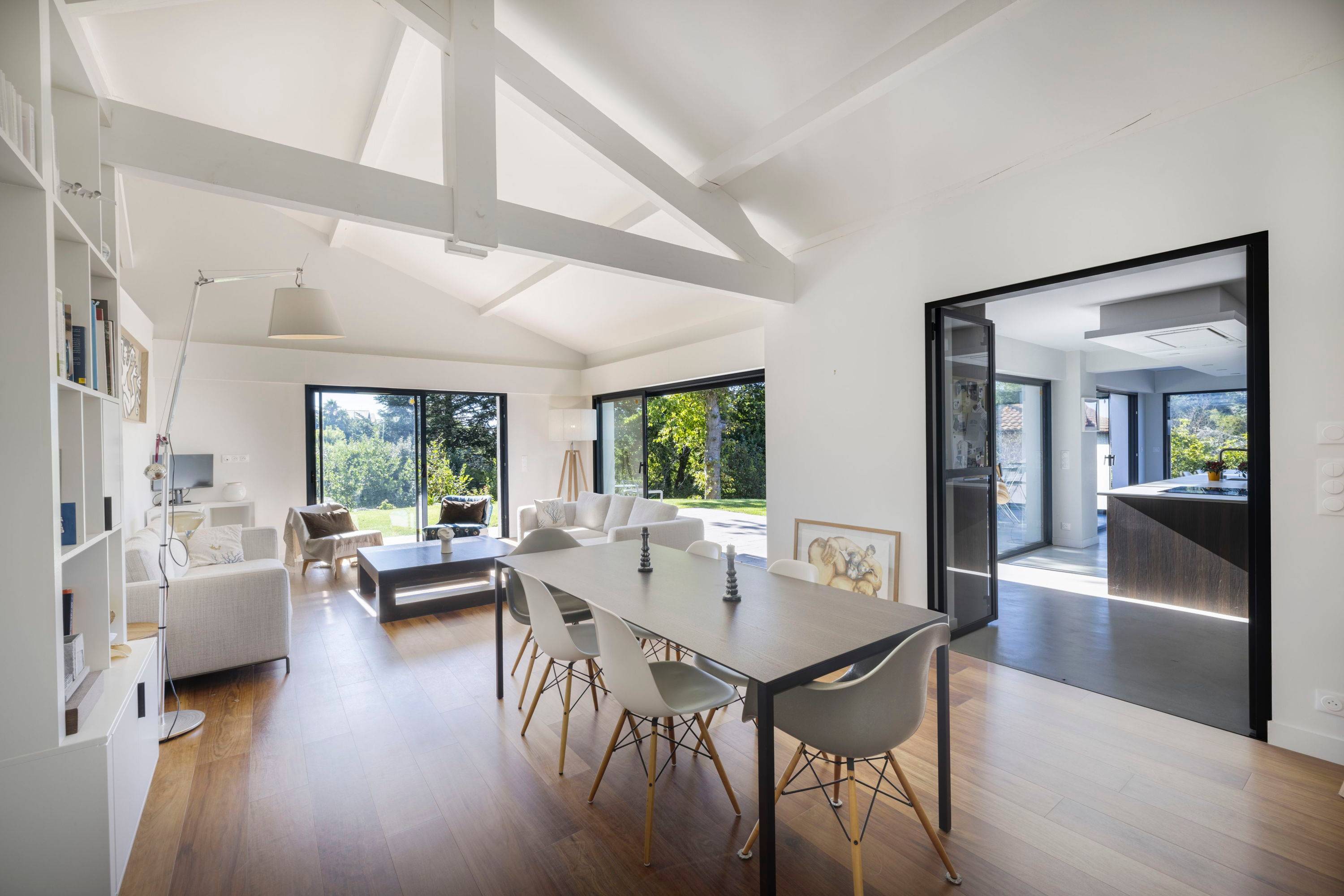 Loue maison d’architecte de 250m² - Saint-Jean-de-Luz, calme, confort et accès plage à 15 min à pied