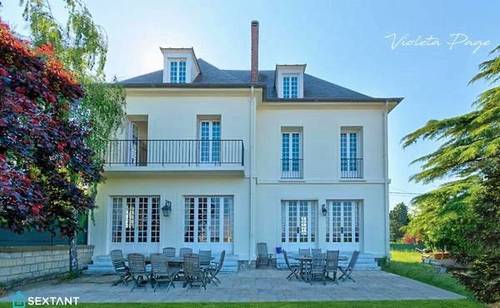 Vends maison bourgeoise sur les remparts de Pontoise (95) - 6 chambres, 310m²