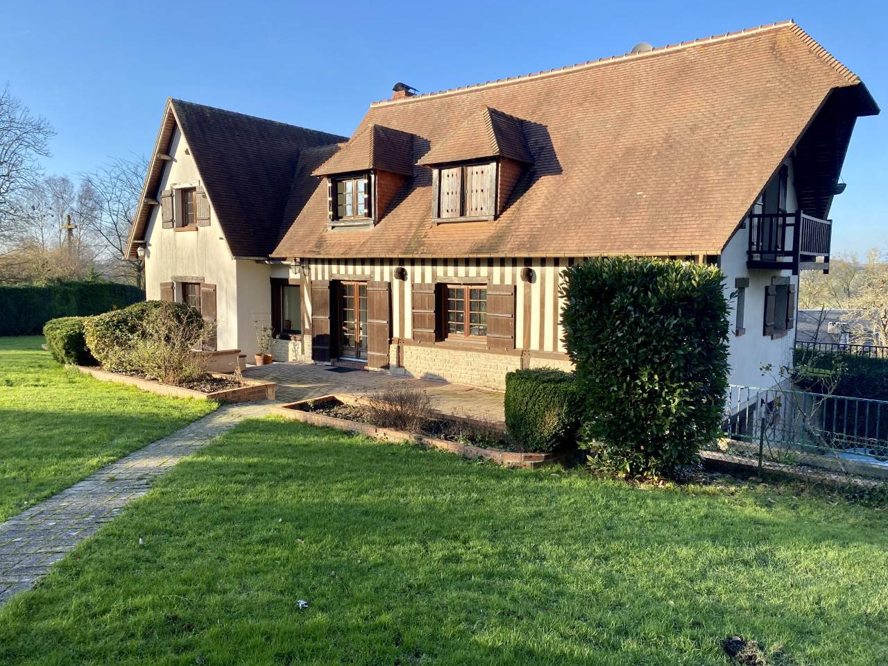 Loue maison de campagne familiale à 5 min de la mer - 10 couchages - Gonneville-sur-Mer (14)
