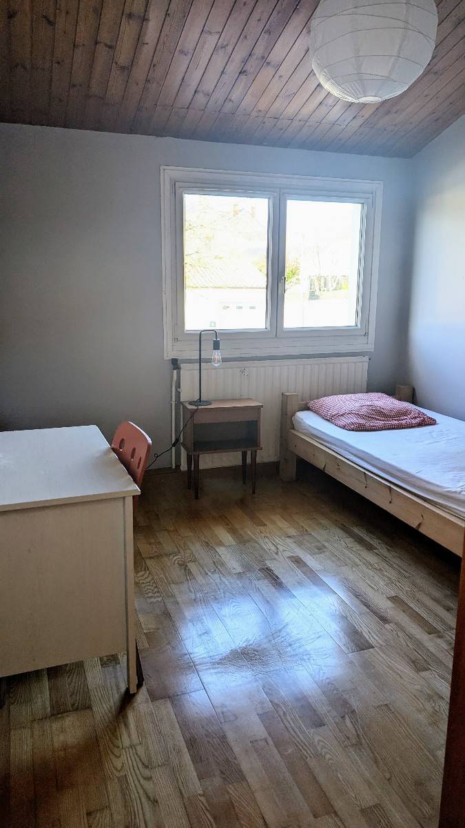 Loue 2 chambres dans maison en colocation (étudiants) - La Roche sur Yon (85) - 100m²