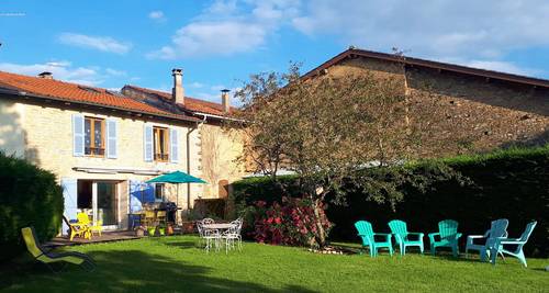 Loue maison de caractère idéale pour vos regroupements, 12 couchages, 5 min de Bourg en Bresse, Ceyzériat (01)