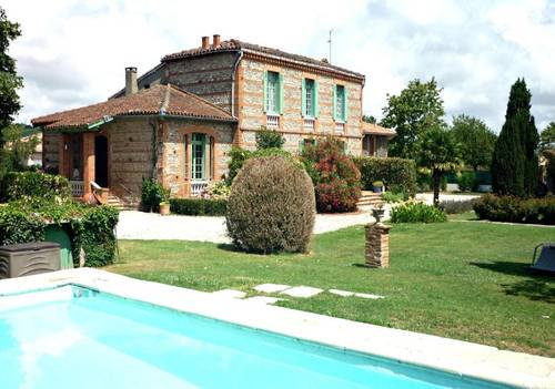 Loue Maison de charme / Gîte / Piscine et Boulodrome 15 couchages - Cintegabelle (31) Ariège
