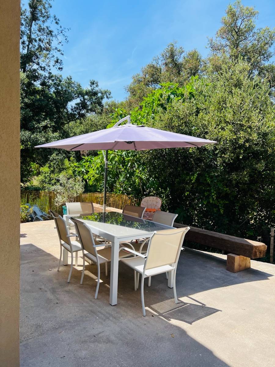 Loue maison à Cabasson à 500 mètres de la plage et du fort de Brégançon - 3 chambres, 6 couchages