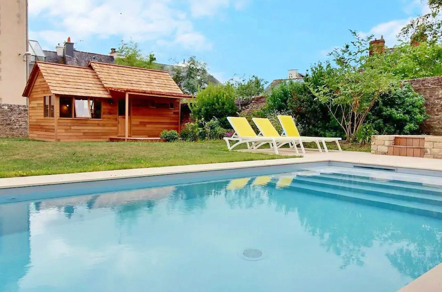 Loue maison de famille avec piscine - 10/14 couchages - Vannes (56)
