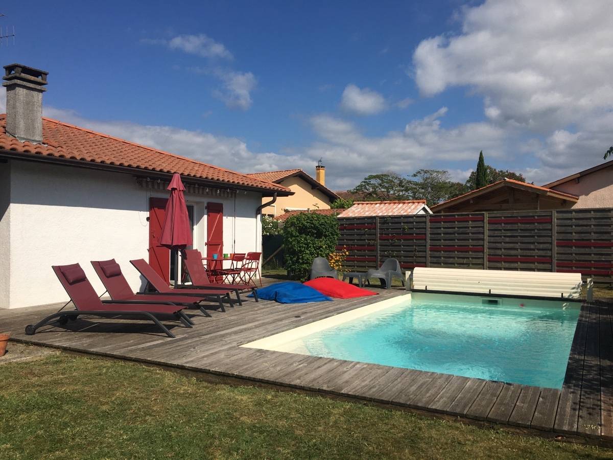Loue maison tout confort 3 chambres piscine- 6 couchages, Tarnos (40) limite pays basque