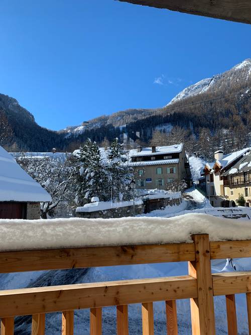 Loue maison tout confort, ski aux pieds, sauna, baby foot, 8-10 couchages - La Salle-les-Alpes (05)