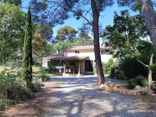 Loue maison 8 couchages en pleine nature à Aix-en-Provence (13)