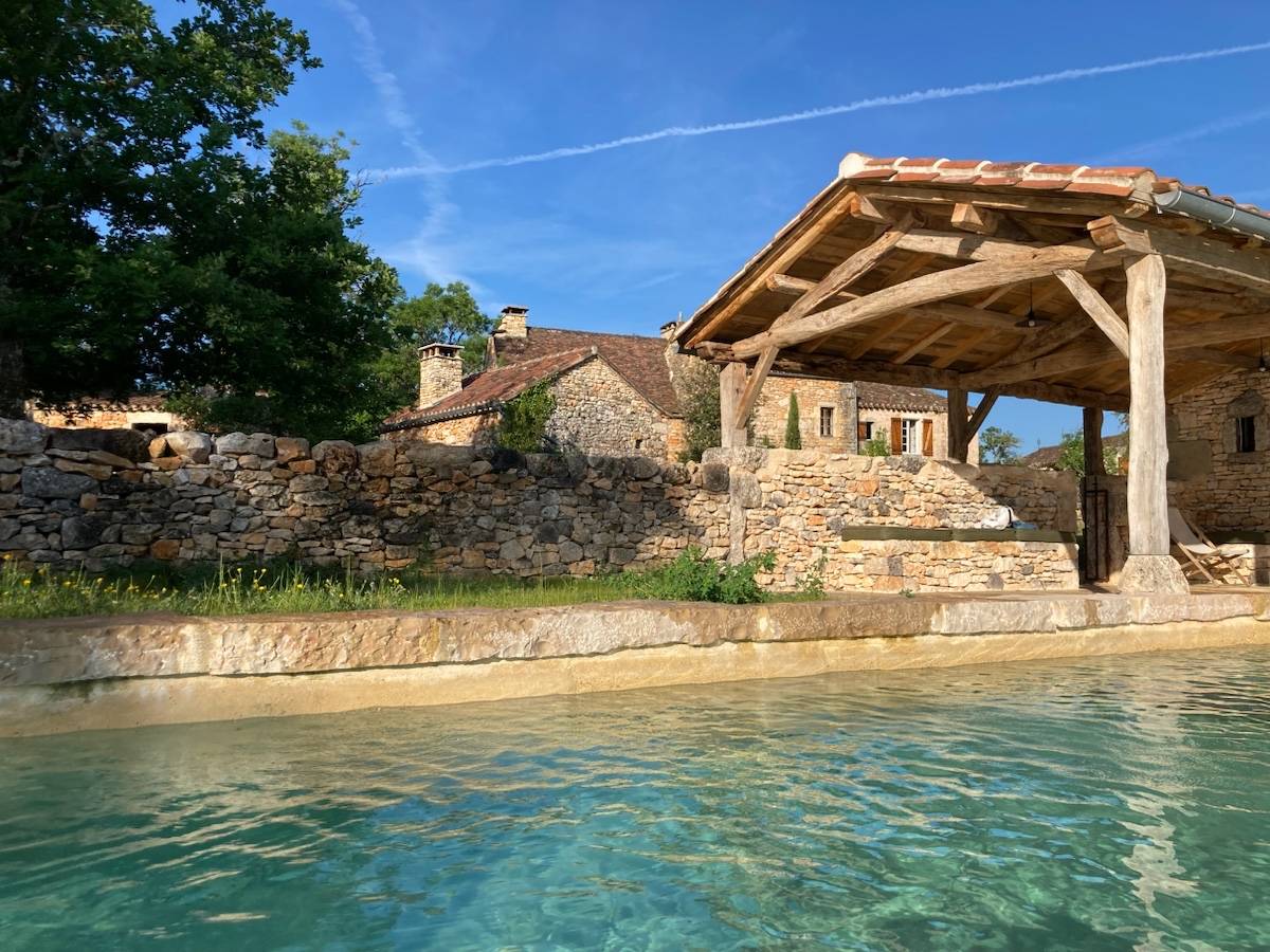 Loue maison en pierre avec piscine - 3 chambres, 6 couchages - Lot proche de Cahors Cremps (46)