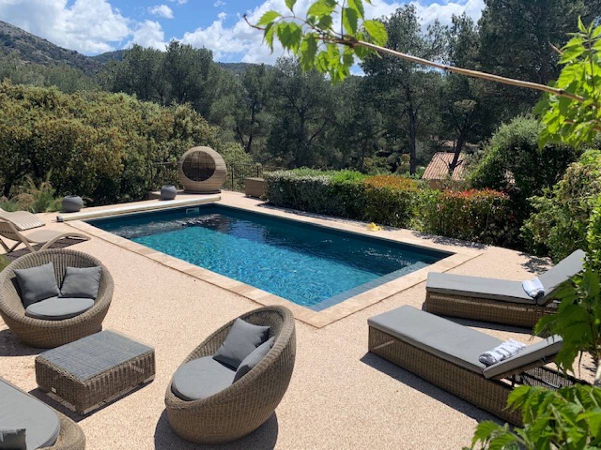 Loue maison familiale au pied du Luberon - 12 couchages - Taillades (84)