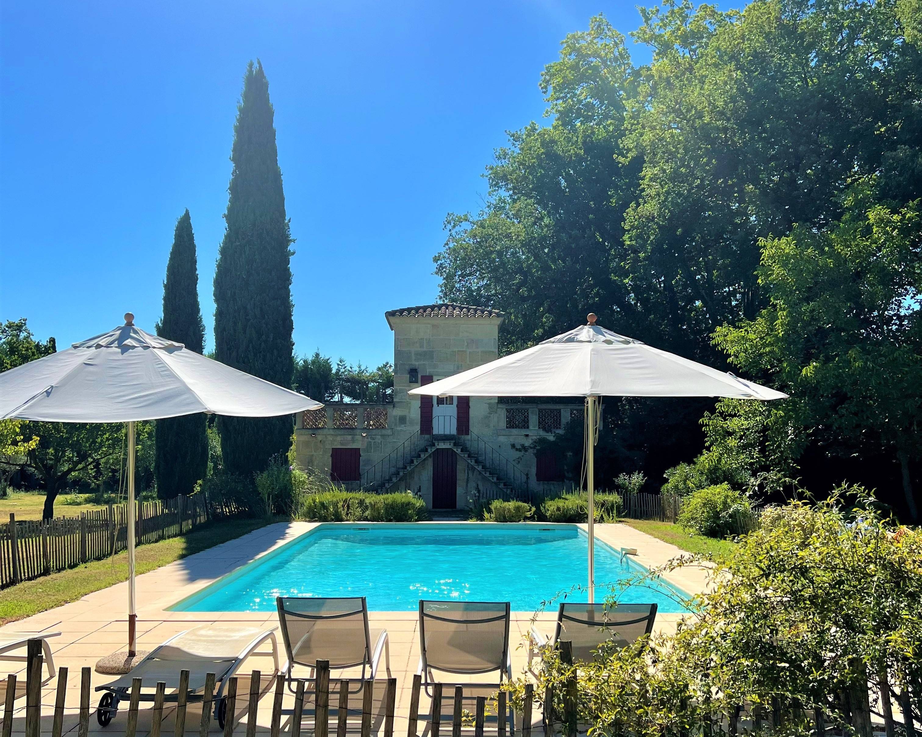 Loue maison de vacances à 4km de Saint-Rémy-de-Provence - 11 couchages, 6 chambres - Eyragues (13)