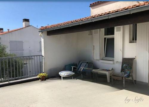 Vends Maison avec terrasse et garage quartier La Genette La Rochelle (17) - 3 chambres