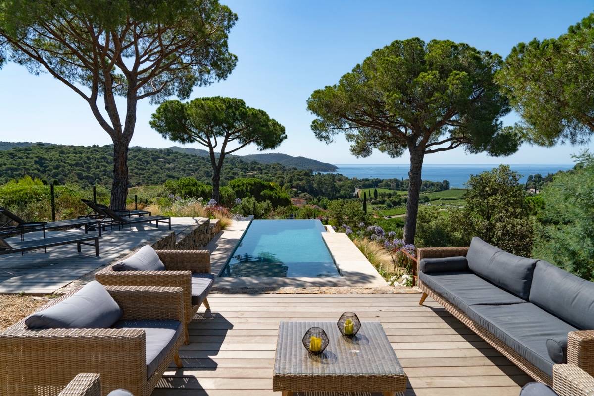 Loue magnifique maison vue époustouflante sur mer et vignes - 8 couchages