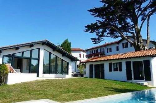 Loue maison au cœur de Guethary (64) avec piscine - 10 couchages