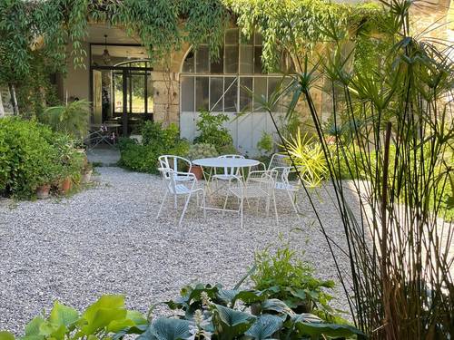 Loue maison climatisée dans charmant village à 4km d’Uzès - 12 couchages