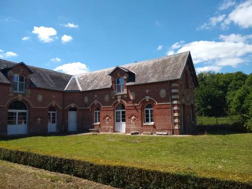 Loue maison indépendante dans propriété (en Picardie (100 Km de Paris), 7 couchages