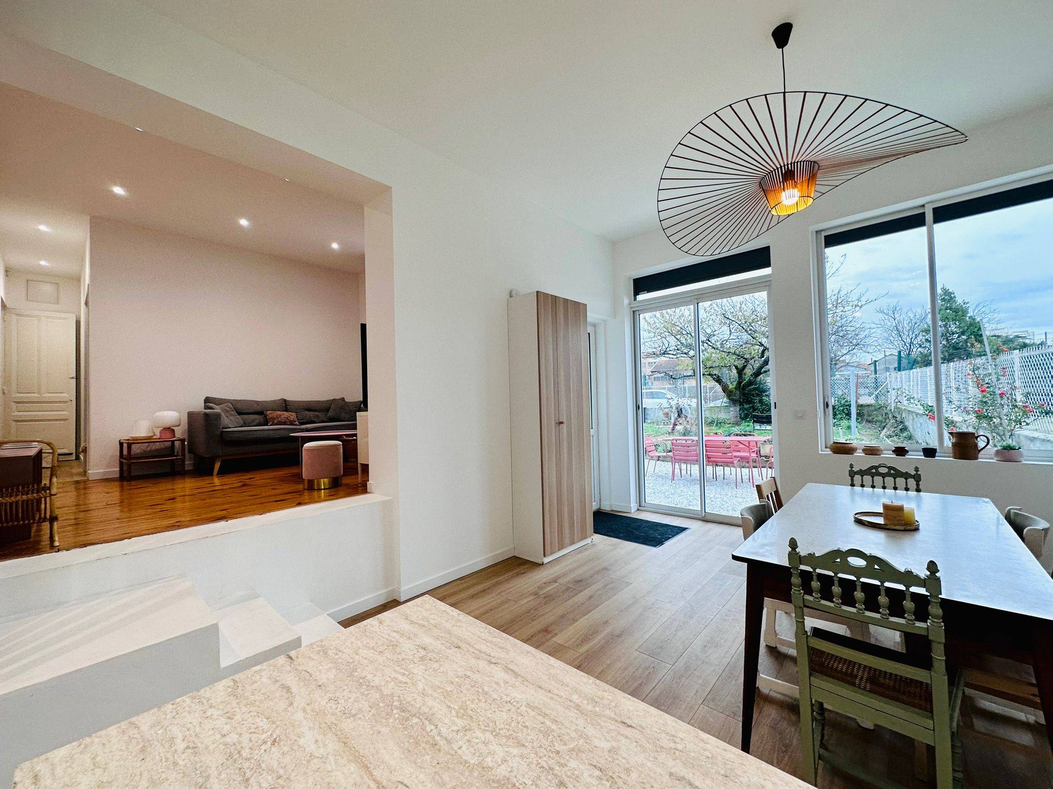 Loue maison 84m² meublée rénovée en 2023 à Caluire-et-Cuire