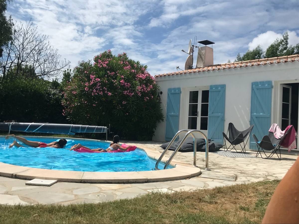 Loue maison avec piscine à Noirmoutier-en-l’île - 9 couchages, proche plages et commerces