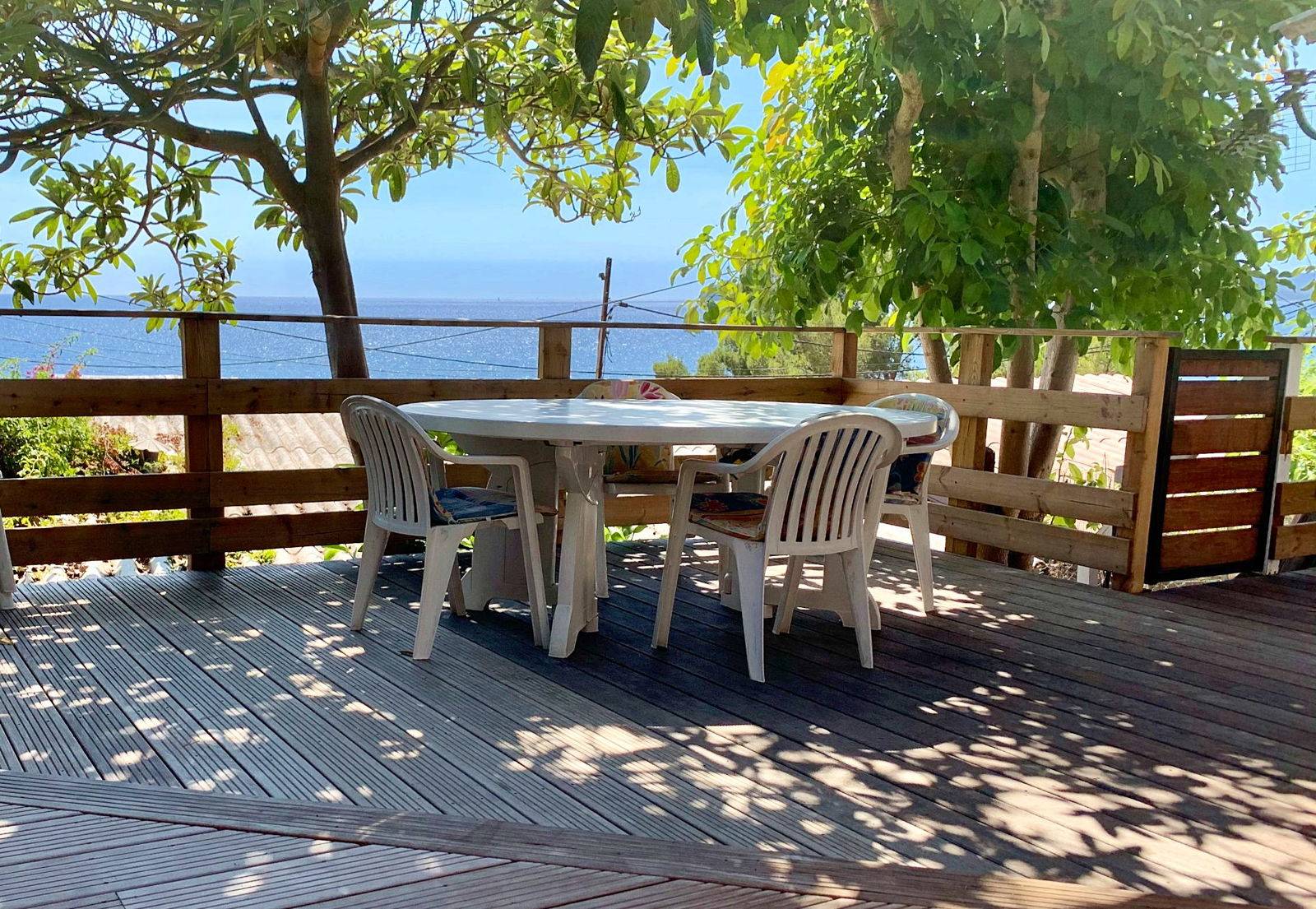 Loue maison tout confort, pieds dans l’eau, vue mer - 6 couchages - Le Pradet (83220)