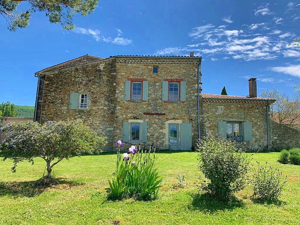 Loue Maison dans la Drome 15 couchages PontdeBarret (26) on Gens de Confiance