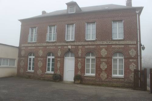Vends maison de 9 pièces entre Ourville-en-caux (74) et Fauville-en-caux