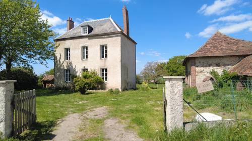Vends Maison rénovée 5 pièces avec terrain - 165m², Hérisson (03)