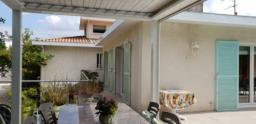 Vends Maison spacieuse a bordeaux dans un environnement calme et privilegie - 5 chambres, 240m² - Bordeaux (33)