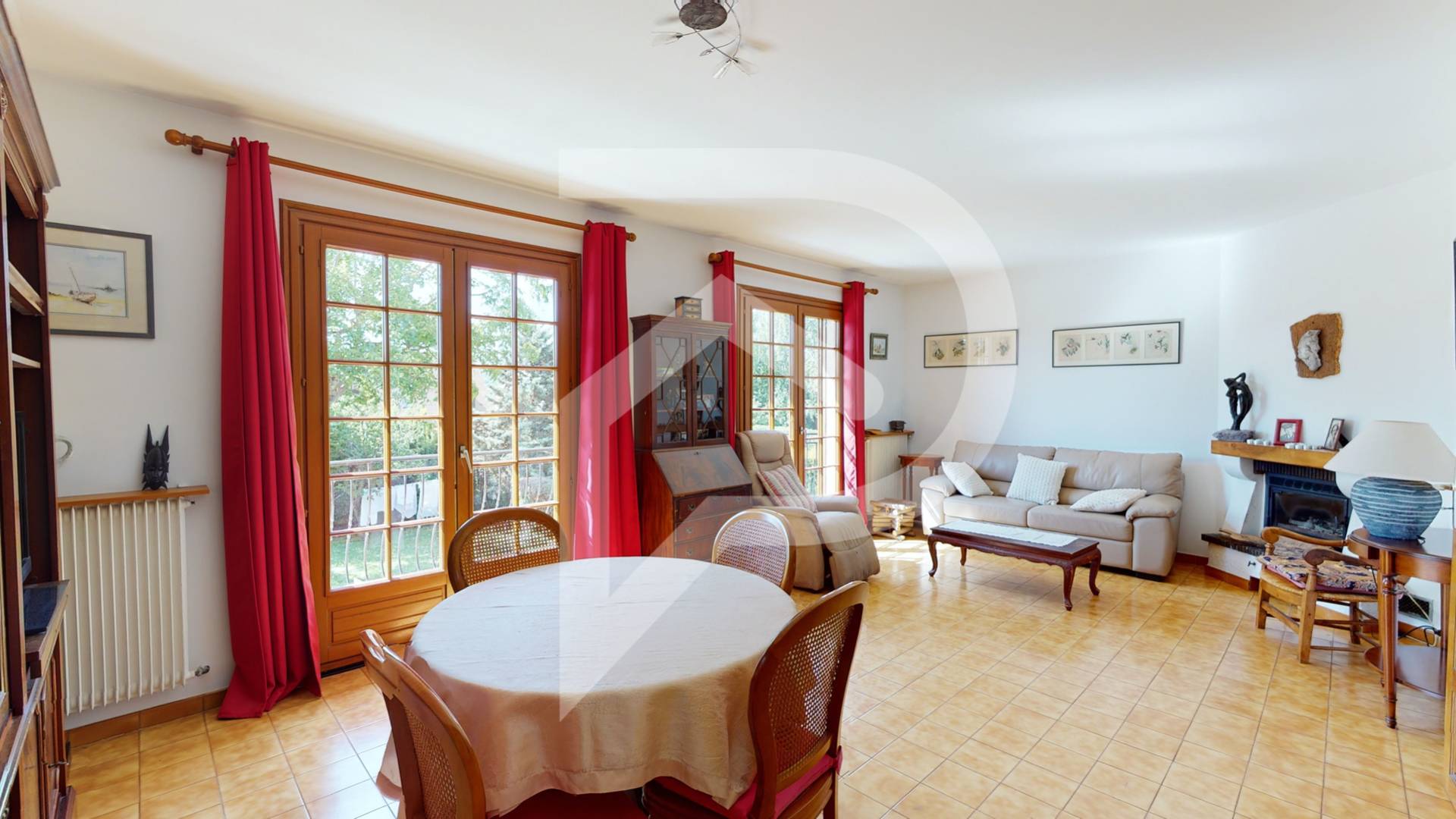 Vends Maison à MarlyleRoi (78) de 150m² avec jardin et garage sur Gens de Confiance