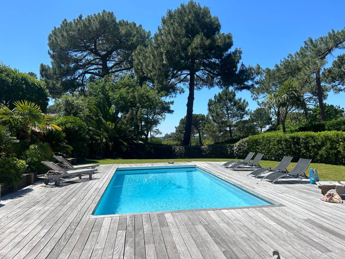 Loue Maison/Villa Pyla, piscine chauffée, 6 chambres, 6 sdb, 150m de la plage - 12 couchages
