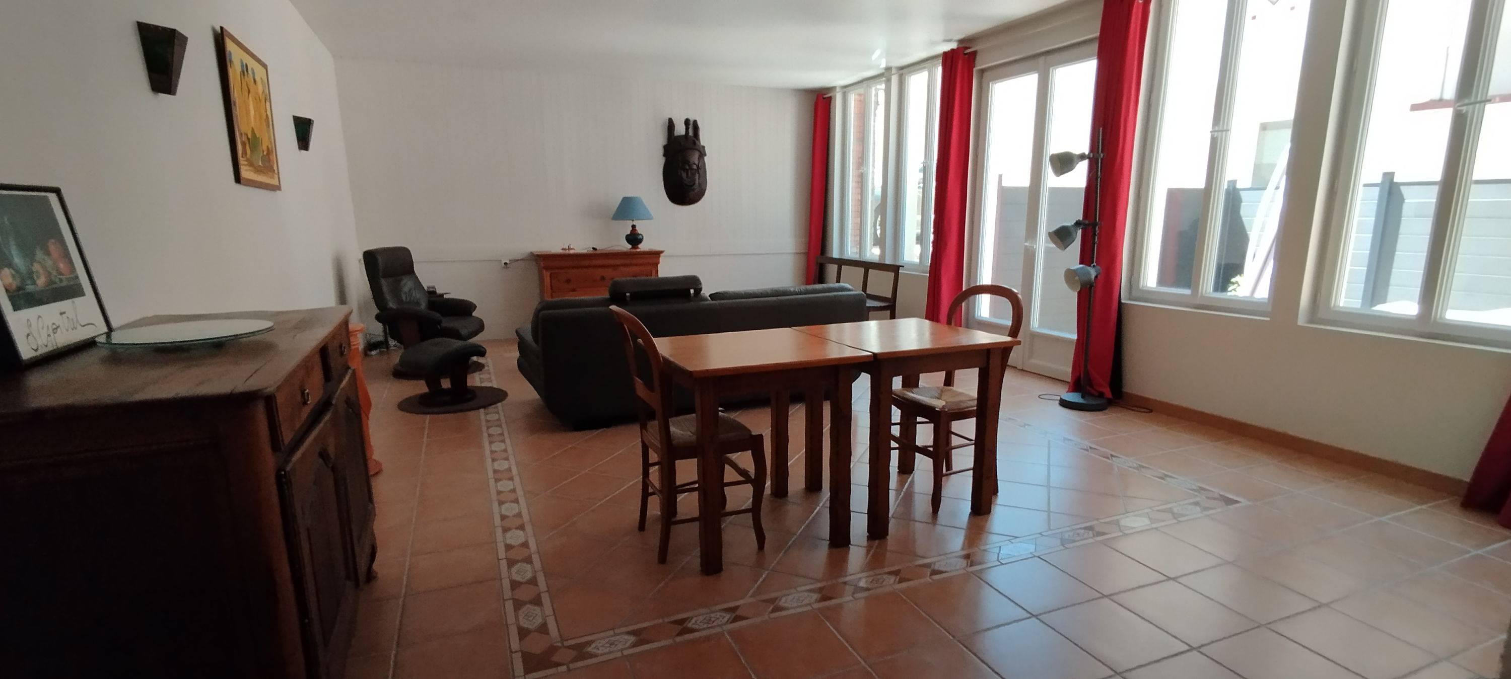 Vends grand appartement en centre ville de La Bourboule avec terrasse privative - 4 chambres, 133m²