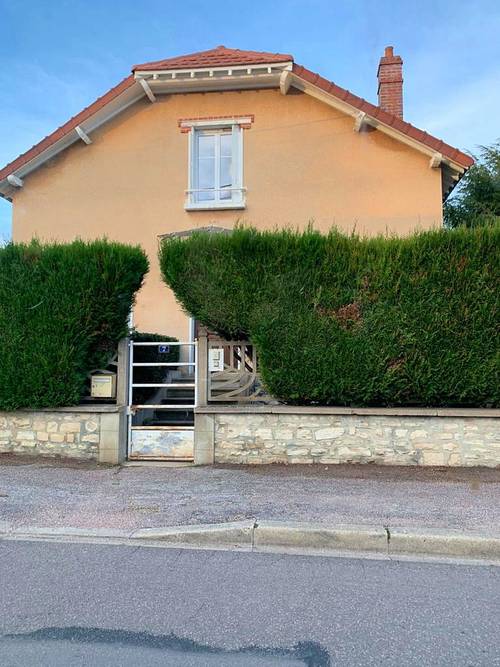 Loue maison à Joigny (89), 5 couchages, jardin, animaux, proche gare Sncf