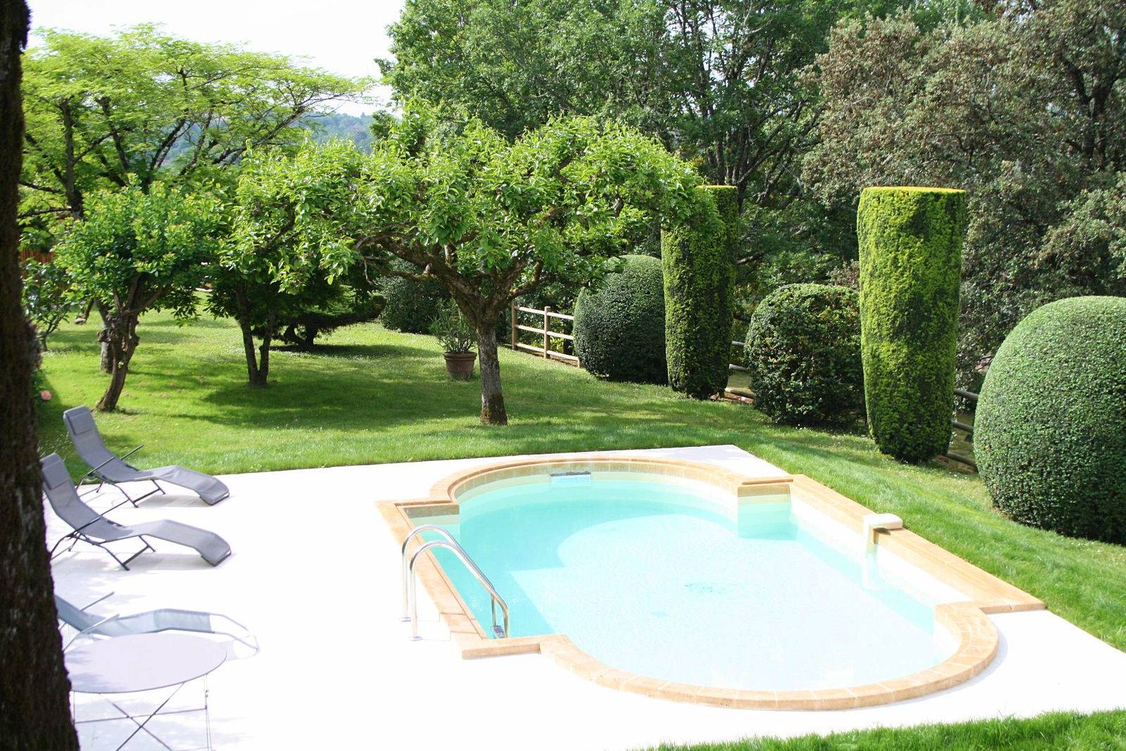 Loue maison - 14 couchages, 7 chambres - Piscine - Domme (24) Périgord Noir proche Sarlat-la-Canéda